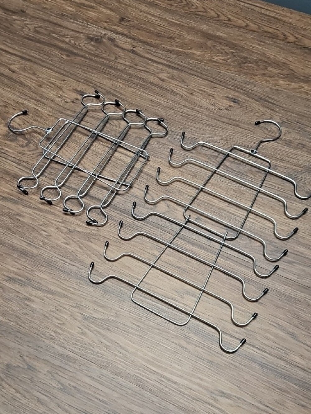 Set of 2 Folding Metal Tank Top and Bra Hangers
